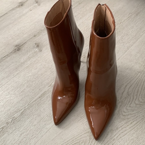 Steve Madden Womens Valiant brown tan Patent Pointed‎ Toe Ankle Boots Shoes 10M - Picture 4 of 12
